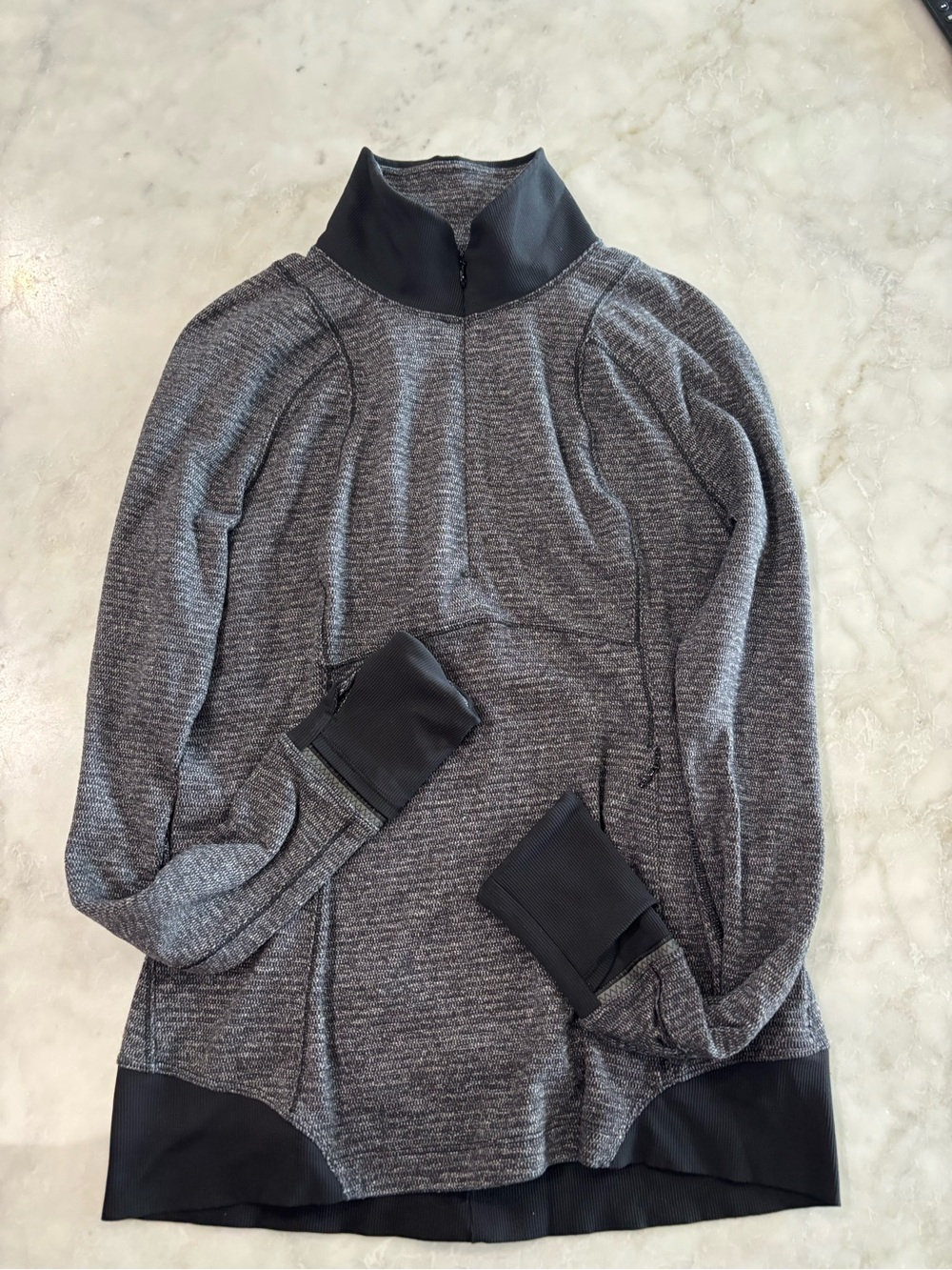lululemon athletica Gray and Black‎ Half-Zip Pullover